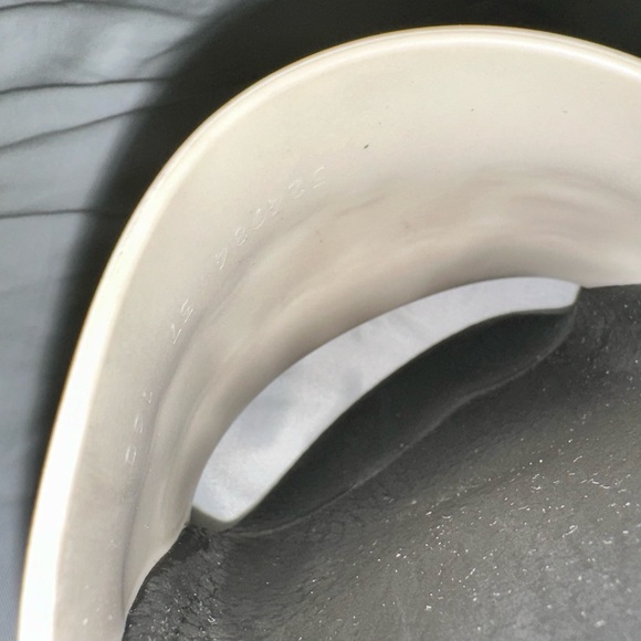 Gucci Women Sandals Slides style 524984 Size 37 - Picture 8 of 11